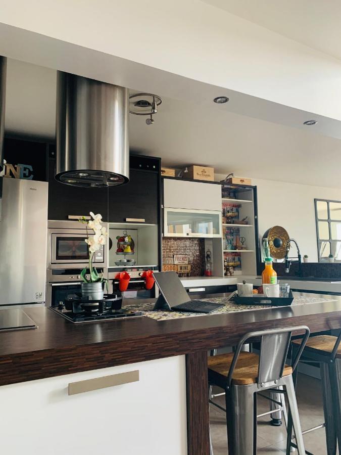 Bed And Breakfast Luxe La Defense U-Arena Courbevoie Exterior photo
